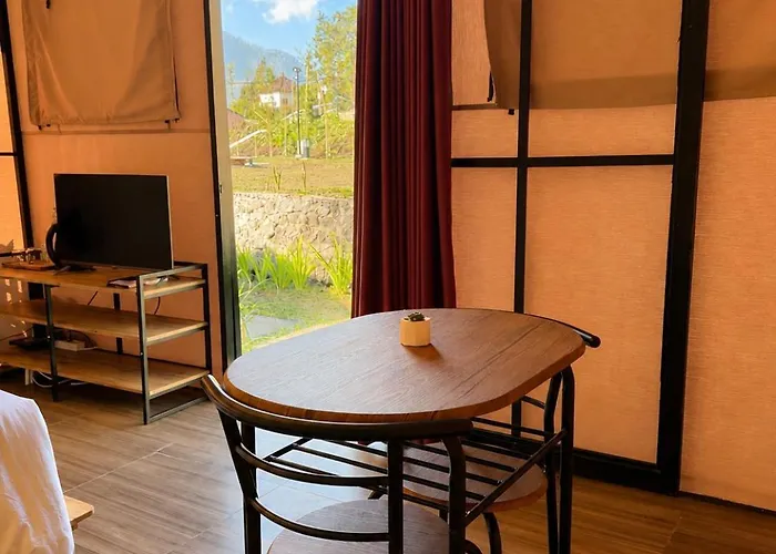 Lodge Birdnest Glamping Kubupenlokan