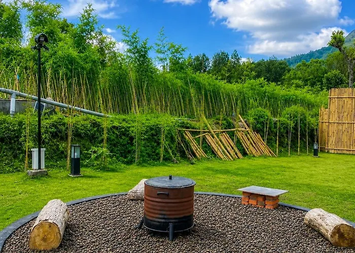 Birdnest Glamping Kubupenlokan