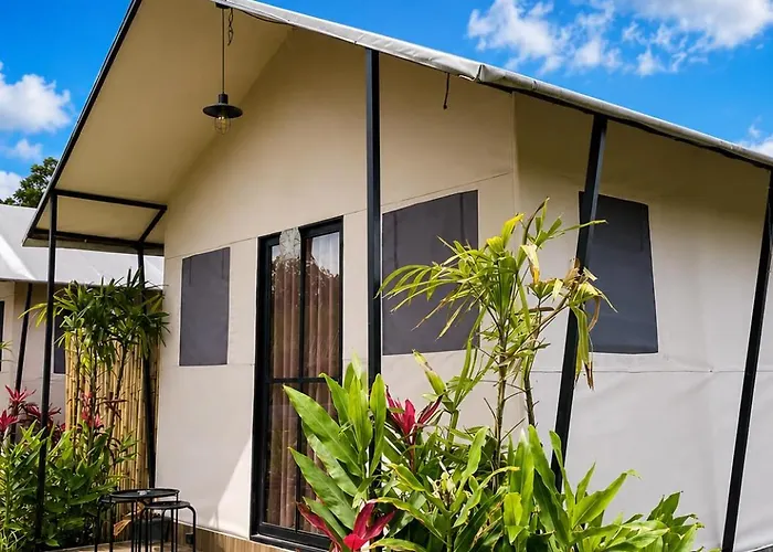 Lodge Birdnest Glamping Kubupenlokan